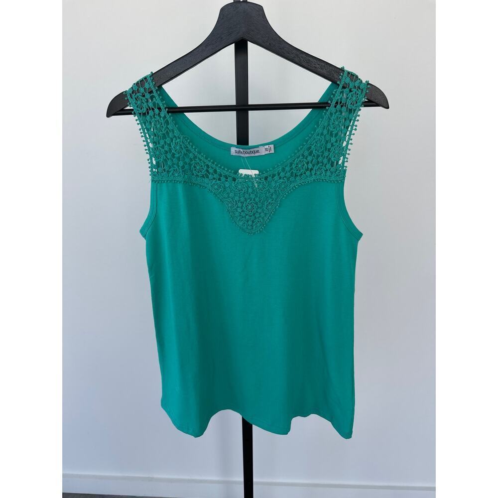 Suiteboutique Women’s Green Scoop Neck Cotton Top Size 10
